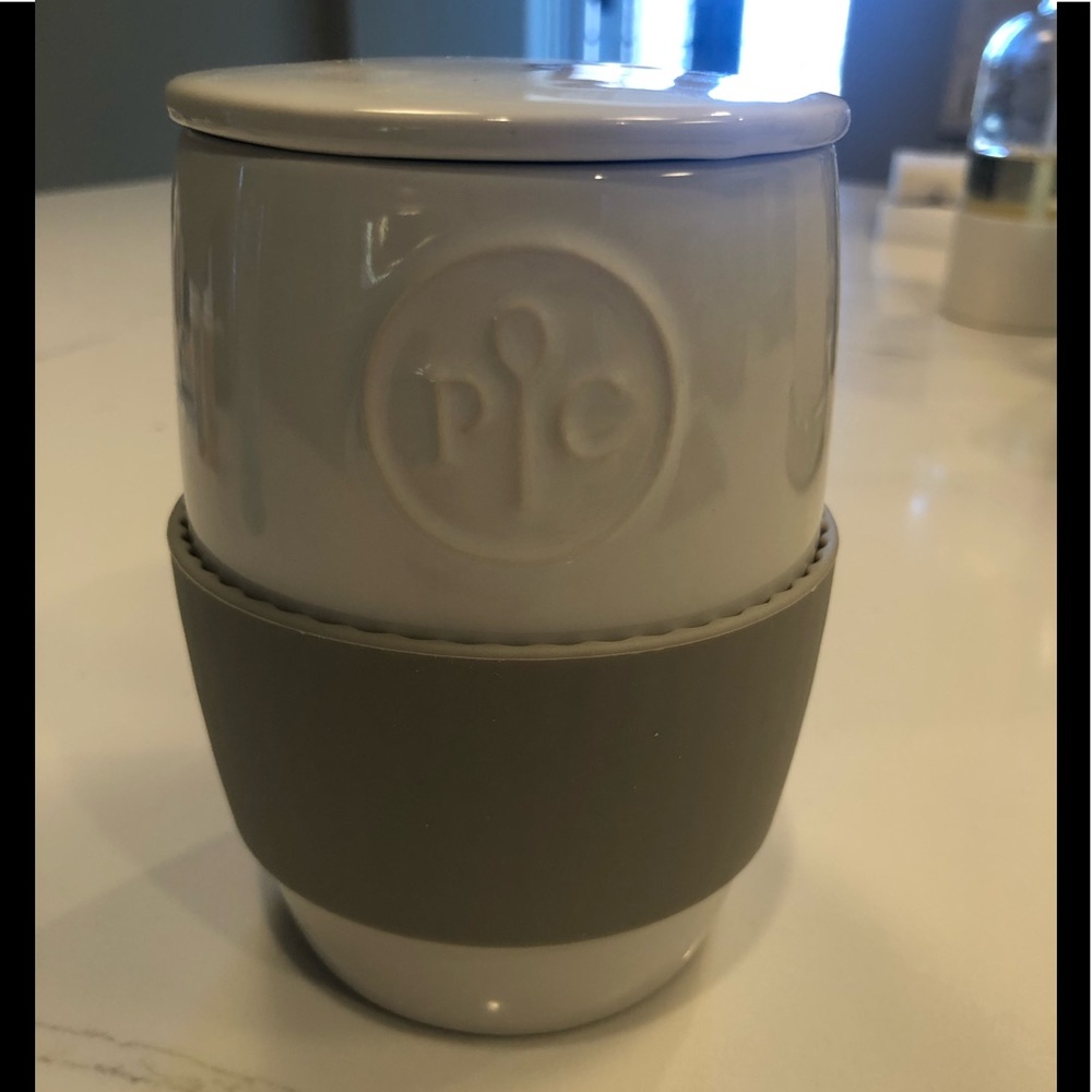 Brand new without tags pampered chef microwave egg cooker - Picture 1 of 3